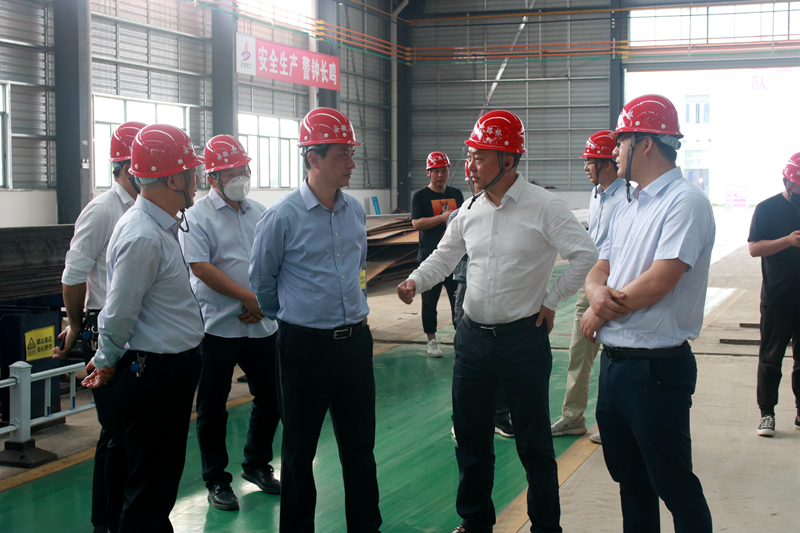 蕪湖市住建局黨委書(shū)記、局長(zhǎng)朱發(fā)沐一行到安徽建工鋼構(gòu)智能制造有限公司調(diào)研2